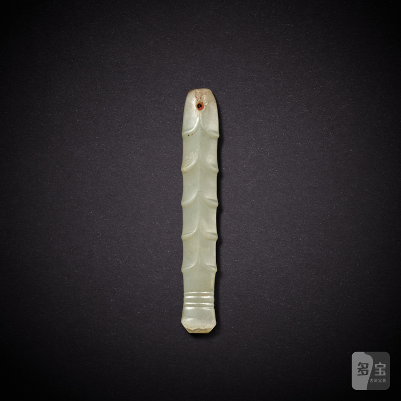 A pale celadon jade handle, Shang dynasty | 商 青玉柄形飾 - 图2